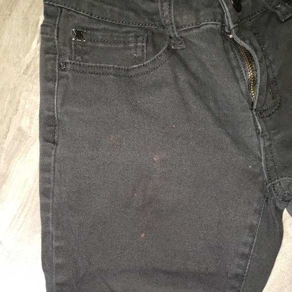 'The Kim' Black Jean - Picture 7 of 8